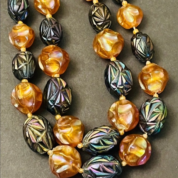 BOGO Vintage Signed Made in Austria Necklace “Carnival Glass” Plastic 2 Strand - Picture 4 of 9